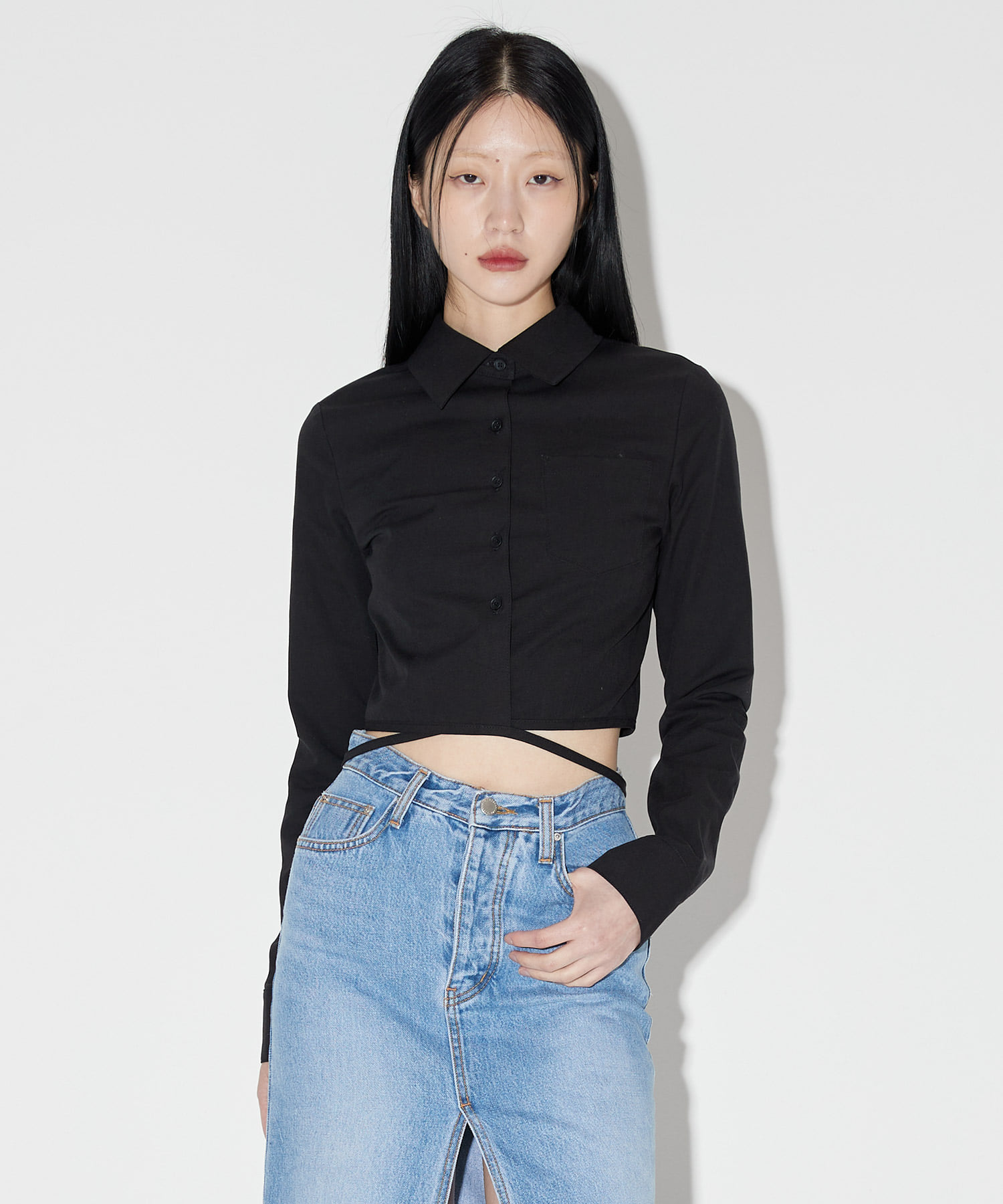 크롭 레이스업 리본 셔츠 [BLACK] 김나영이 착용한 제로플래닛